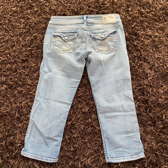 Jean Capris - Picture 2 of 3